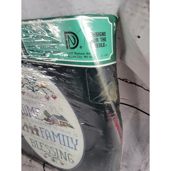 Vintage Designs 1987 Counted Cross Stitch Kit #5512 Home is... 5x8 Oval Kit - Picture 3 of 4